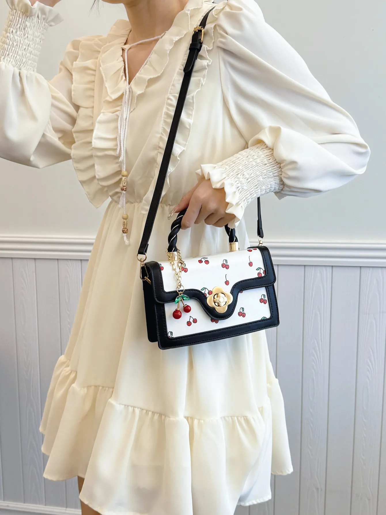 Fashion Crossbody - Cute Cherry Print Small Square Bag With Fresh Color Contrast, Lightweight For Daily Use_voghion.com