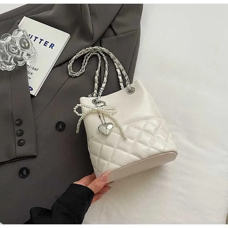 Damen Ledertasche Bucket Bag Schultertasche Mit Kettengliedern_voghion.com