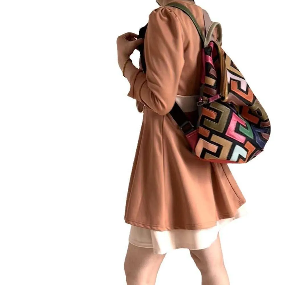 Vintage Lederrucksack Für Damen Bunter Patchwork Reise Rucksack_voghion.com