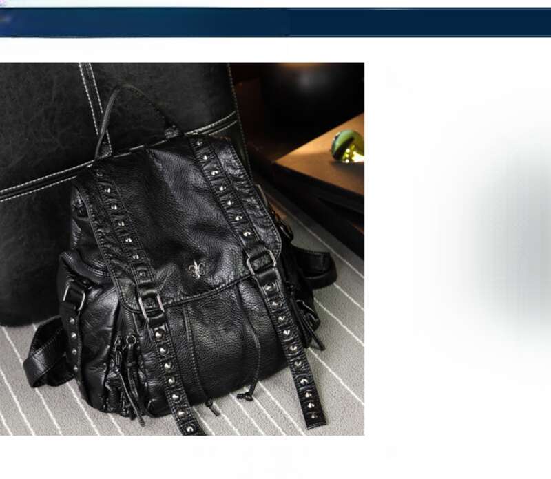 2023 Nieuwe Rivet Fashion Grote Capaciteit Rugzak Mode Vrouwen Schooltas_voghion.com