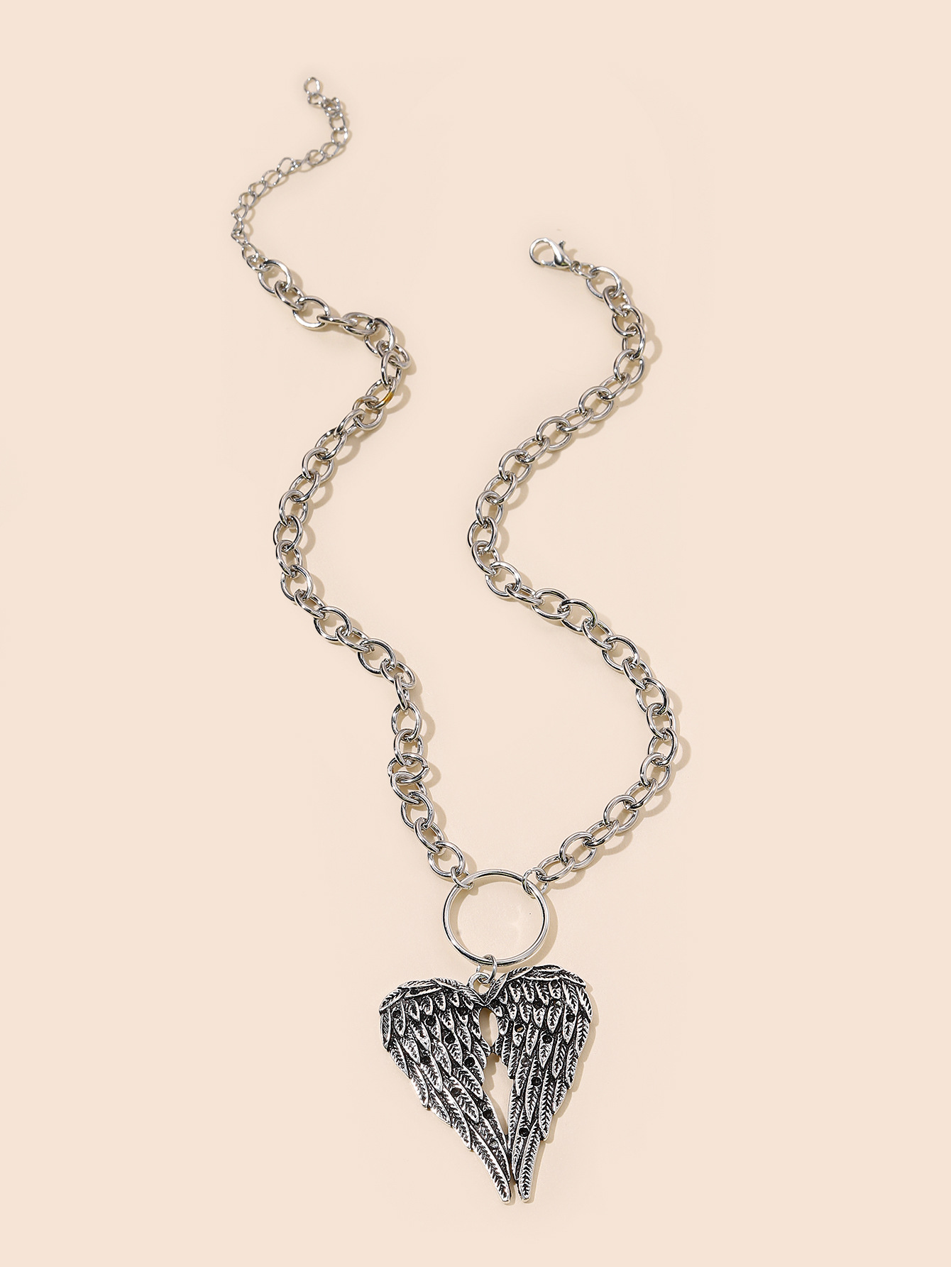 Collana rotonda con ciondolo a forma di ali d'angelo retrò alla moda e di vendita calda transfrontaliera_voghion.com