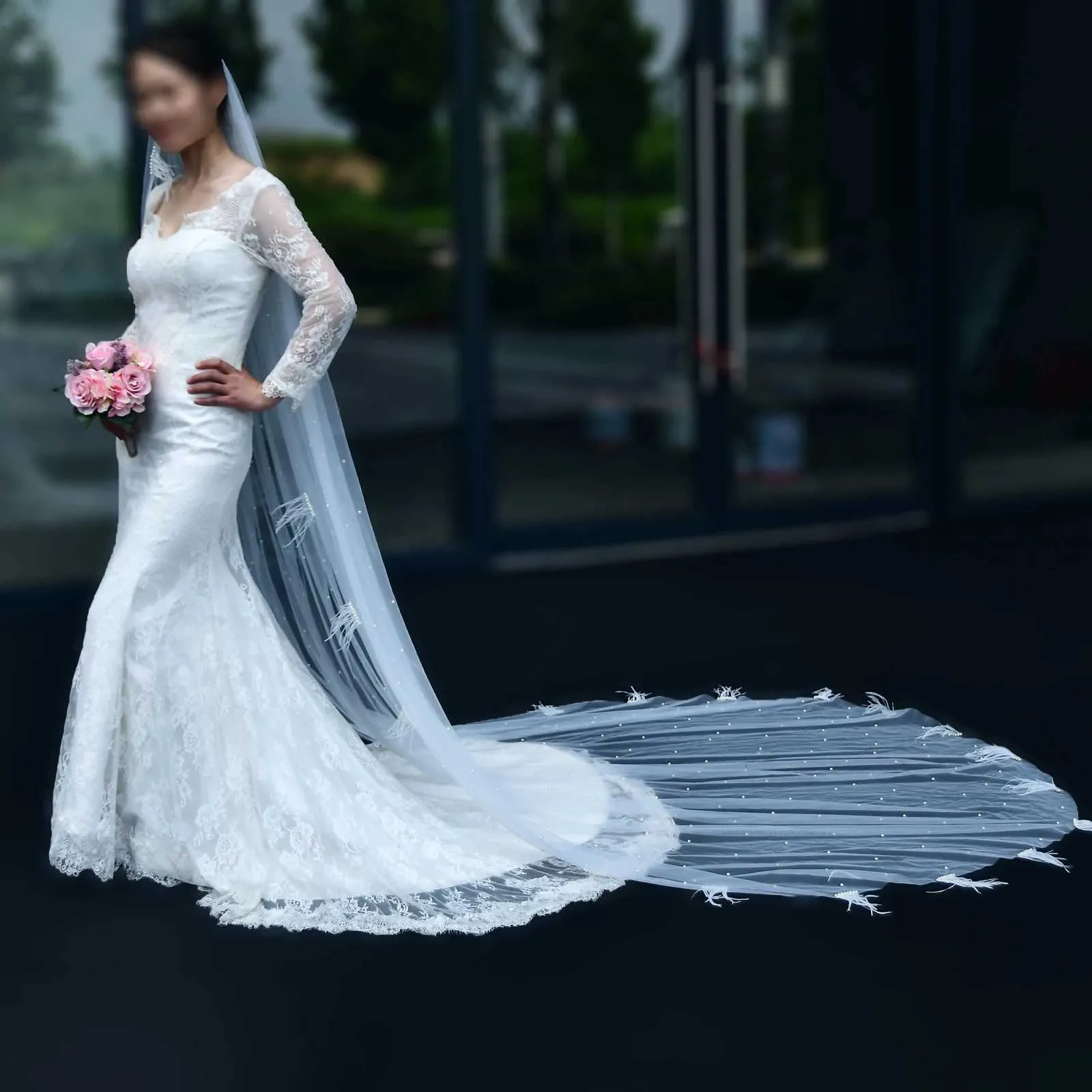 Velo da sposa cattedrale 1 livello con piume accessorio capelli_voghion.com