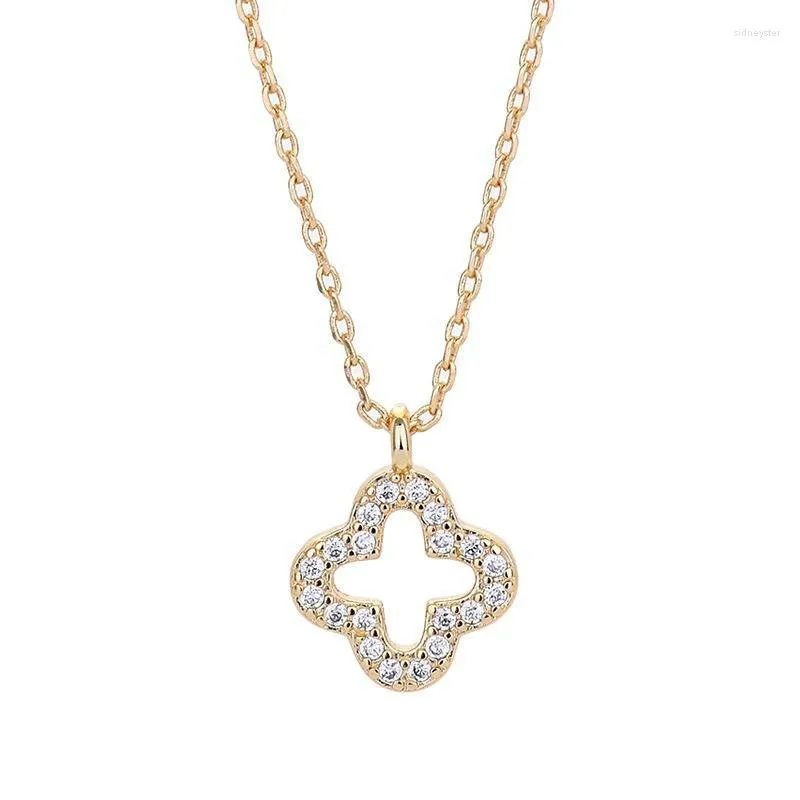 Anhänger Halsketten Einfache Glückskette mit vierblättrigem Kleeblatt für Frauen Kettencharme Galvanik Platin und Gold Mode_voghion.com