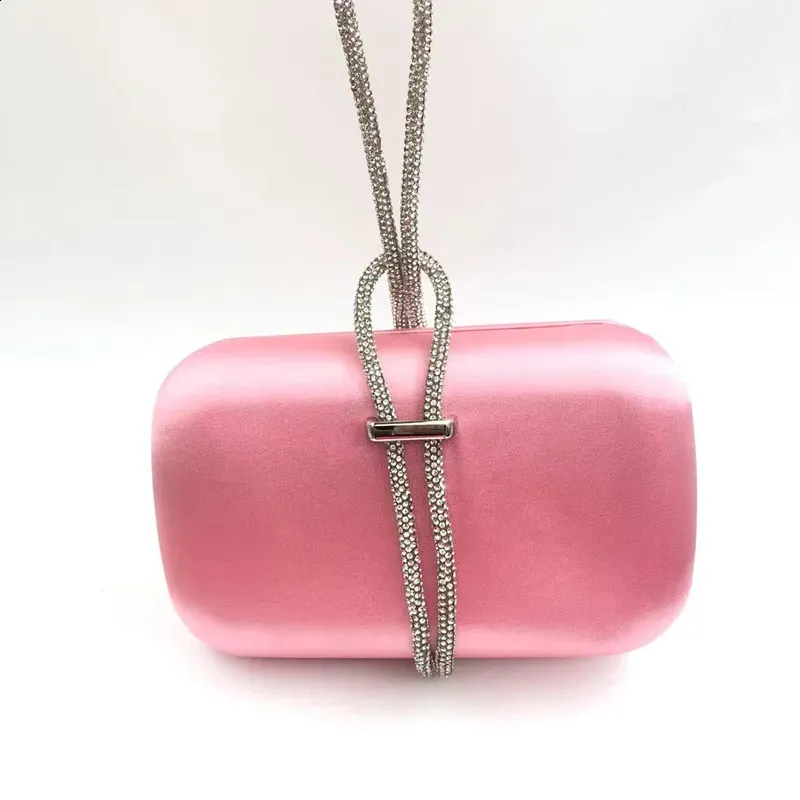 Elegante borsa da sera per donna clutch in seta per damigelle_voghion.com