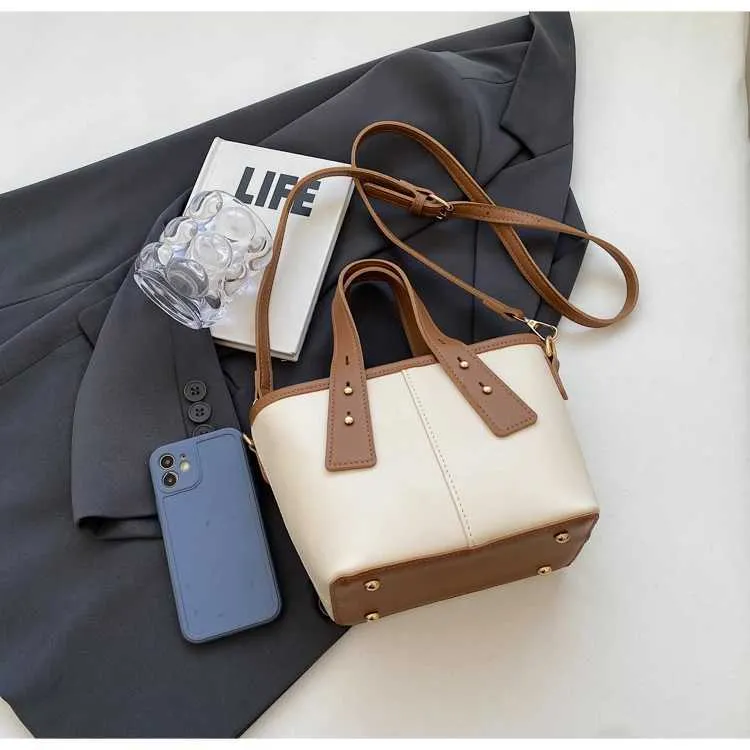 Retro Women Pu Leather Bucket Solid Soft Large Capacity Female Crossbody Bag All-match Lady Commute Messenger Shoulder_voghion.com