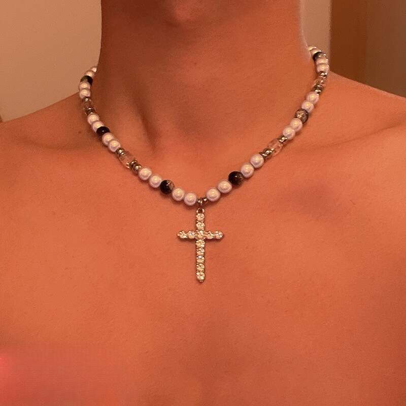 Reflektierendes Perlenspleißkreuz mit Schlüsselbeinkette im Nischendesign, Halskette aus Titanstahl, Herren-Hip-Hop-Stil,_voghion.com