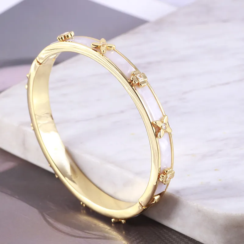 Designer Brand KS Bangle Butterfly Clover Opening Fashion Pink Shell Amber Sweet Bracelet Gold Plated Brass Design For_voghion.com