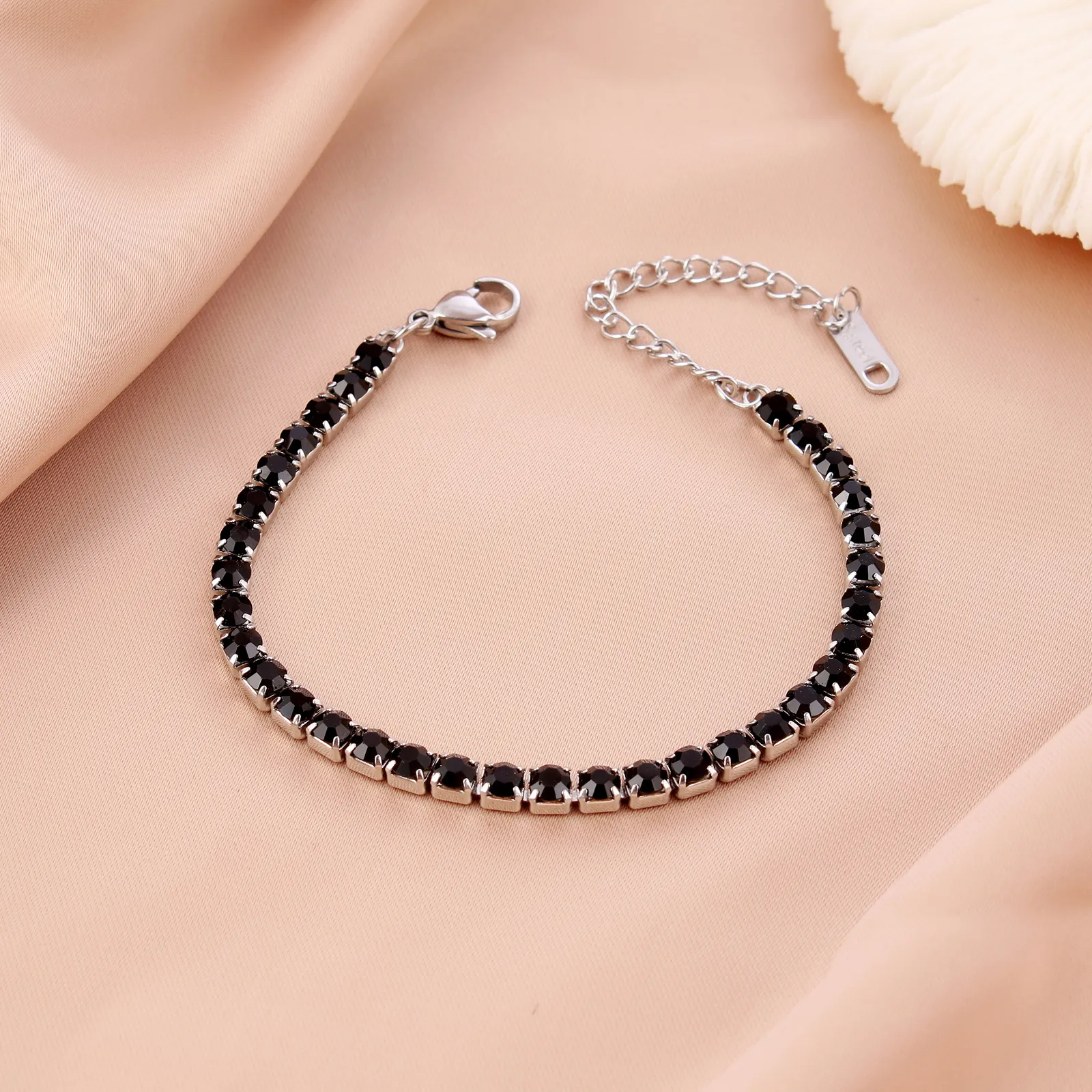 Adjustable 4mm Iced Out VVS Moissanite Dia Fashion Stainless Steel Zircon Tennis Bracelets CZ For Women 2024_voghion.com