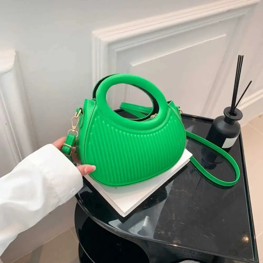 Mode frauen schulter design achselhöhle plissee sattel einfarbig umhängetasche brieftasche handtasche Y241123_voghion.com
