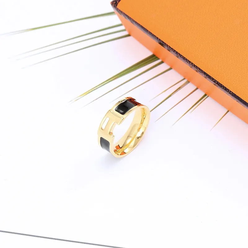 Hernes Hly Hermaes Neuer hochwertiger Designer-Edelstahlring Klassischer Schmuck Paarringe für Herren und Damen Modern_voghion.com