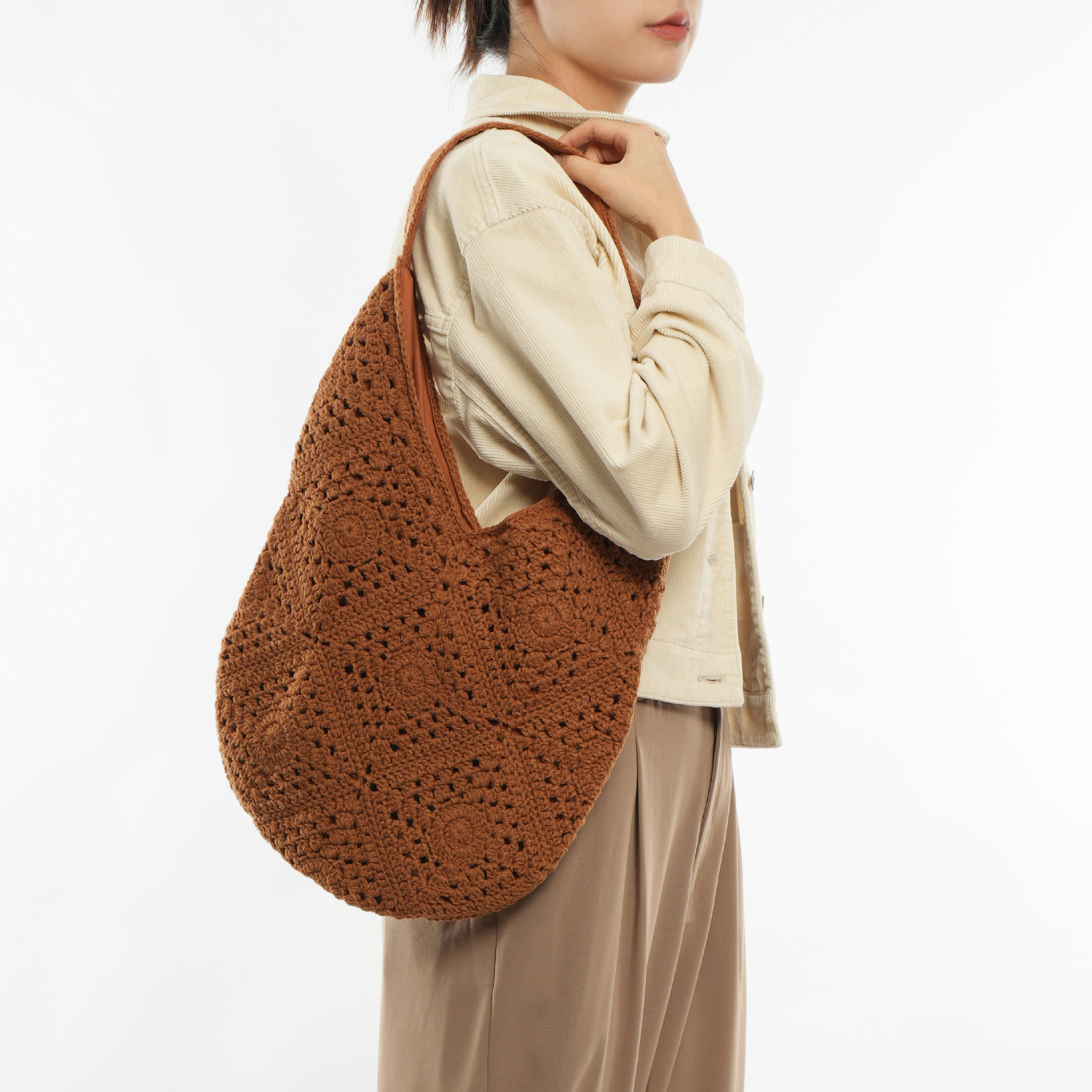Produttori all'ingrosso fatti a mano all'uncinetto lana fiore cavo nonna griglia stile etnico borsa a tracolla hobo borsa_voghion.com
