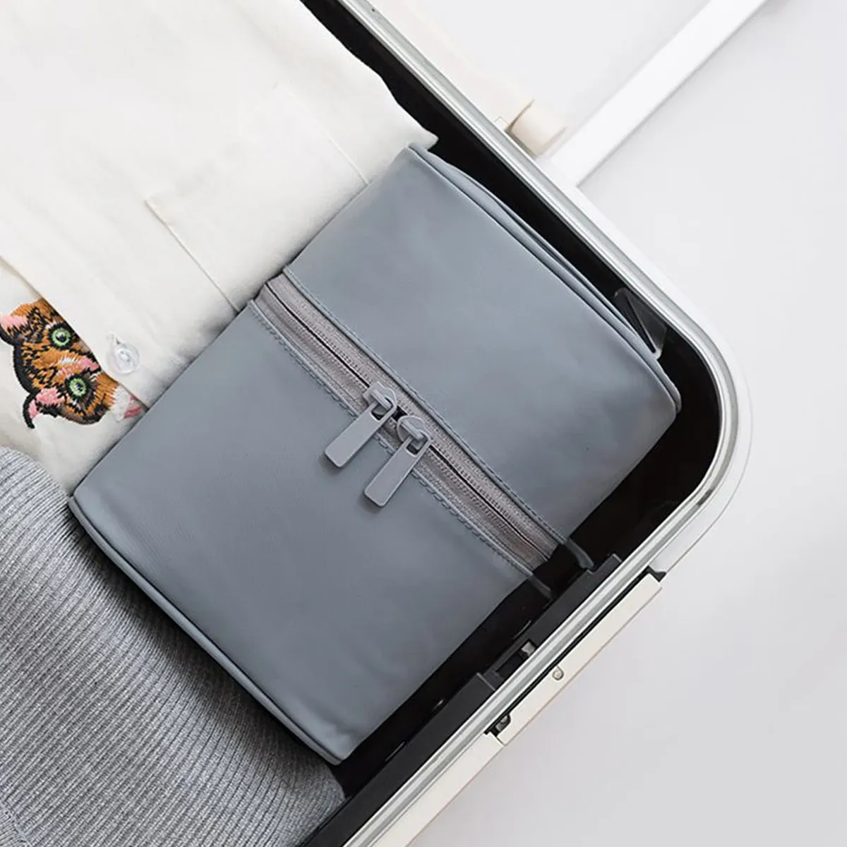 Trousse de maquillage en nylon de grande capacité pour femmes, trousse de voyage portable pour cosmétiques_voghion.com