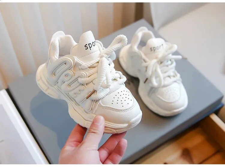 2023 New Girls Sports Simple Spring And Autumn Boys Rose Pink Cute Childrens Shoes Direct Transport Anti Slip 240912_voghion.com