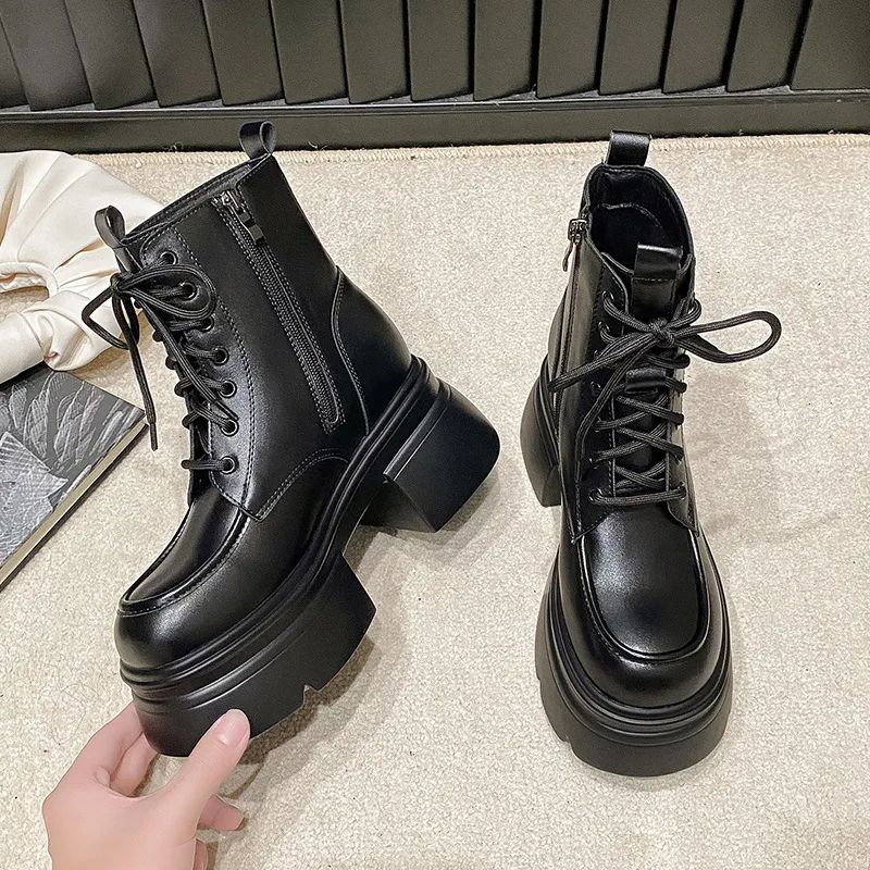 Black 2024 Autumn/Winter New British Style Thick Bottom Short Sweet Cool Motorcycle Martin Boots For Women_voghion.com
