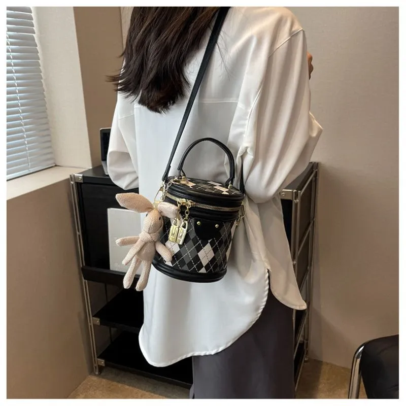 Designer Kostenloser Versand 2025 Neue Modische Eimer Premium Textur Dia Grid Schulter Umhängetasche Tasche Für Frauen_voghion.com
