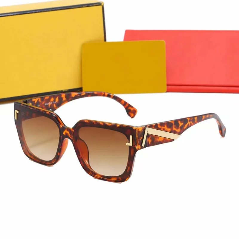 Designer Sonnenbrille für Damen mit Etui, ovales Design, zum Autofahren, Reisen, Einkaufen, Strand, Pei Pretty_voghion.com