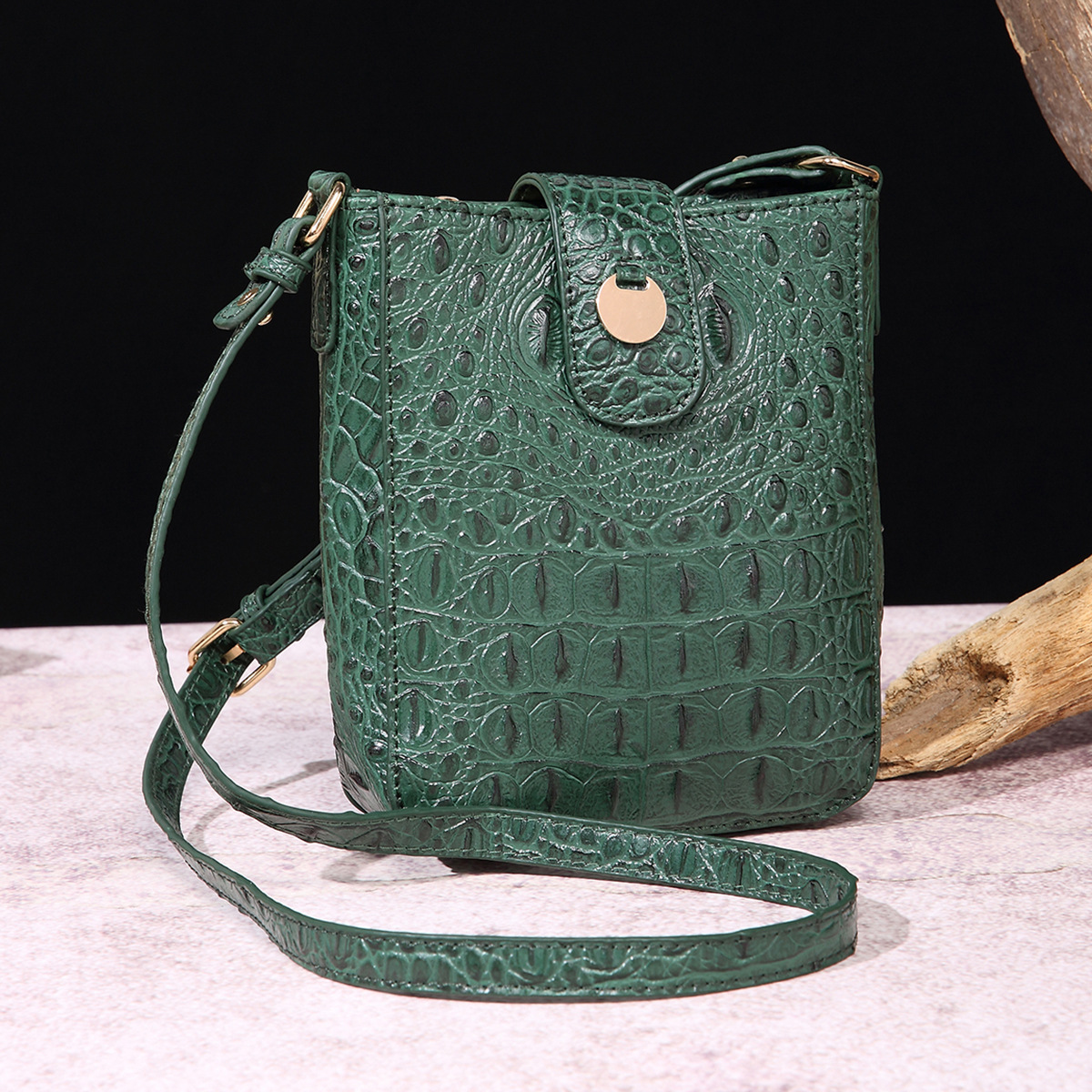 retro slung mobile phone clutch wallet Brahman crocodile pattern for cross-border  independent station_voghion.com