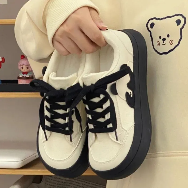 Runde Zehenpartie, flache Unterseite, atmungsaktiv, Cartoon-Dekoration, Skateboard, lässig, modisch, bequem, vielseitig, Sportschuhe_voghion.com