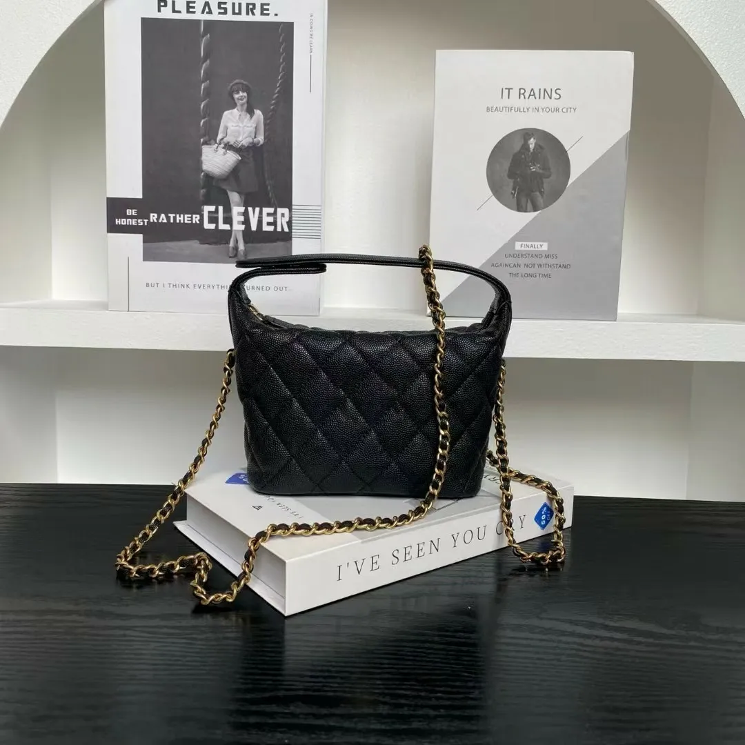 Borse firmate, borsa porta pranzo in pelle di vitello di qualità 10A con finiture dorate e tracolle a catena per donna_voghion.com