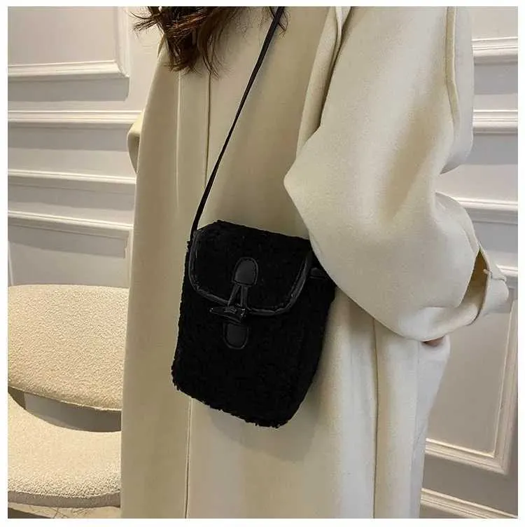 Plüss Crossbody divatos téli női válltáska és kézitáska anya gyerek táskák lánynak C241212_voghion.com