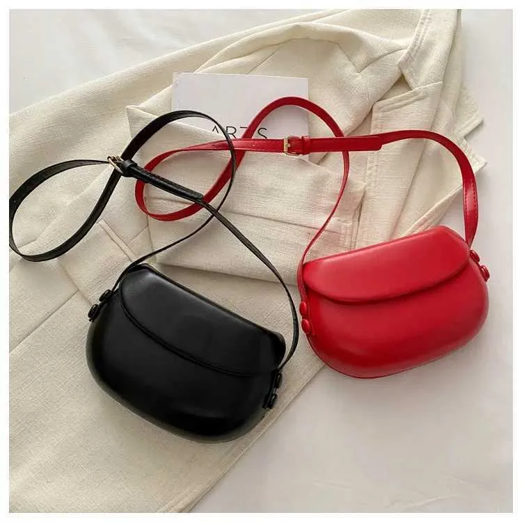 Saddle Bag Crossbody Bag For Women Solid Colour Pu Leather Clutch_voghion.com