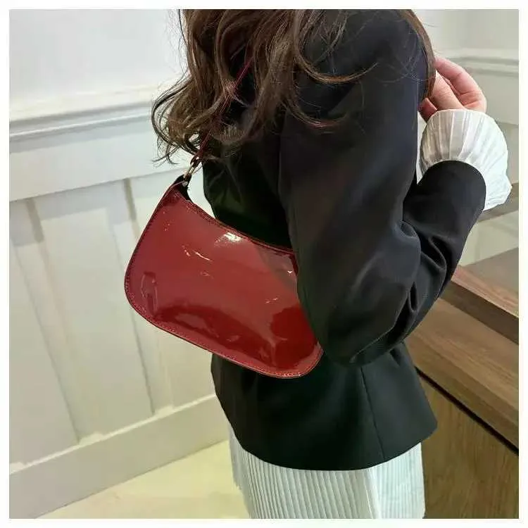 2024. gada sieviešu lakotas ādas rokassoma, daudzpusīga, modes plecu ikdienas darba soma meitenēm, zīmola dizainera rāvējslēdzējs, maza izmēra_voghion.com