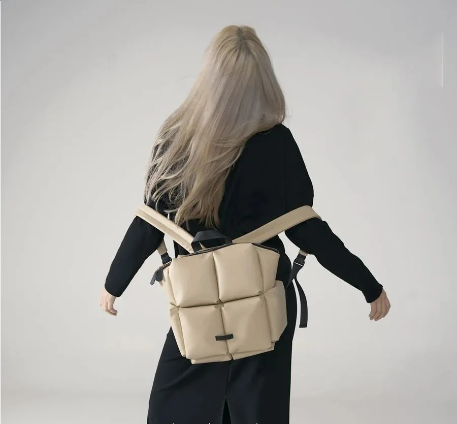 Moud Dammerucksak Wanter gesteppte Schëllertaschen fir Fraen Space Daunen gepolstert Handtaschen Grouss Reestasch Unisex Chic_voghion.com
