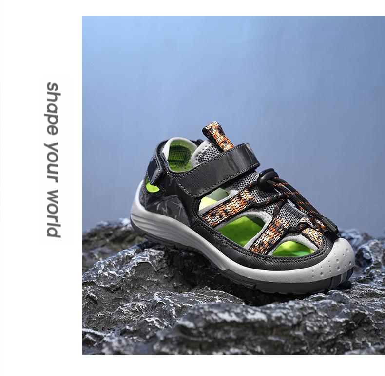 Baotou-Sandalen für Jungen 2024 Neu mit hohler, weicher Sohle, rutschfeste Kinderschuhe, Strandschuhe für Mittelschüler_voghion.com