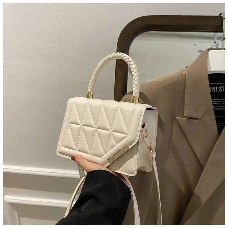 2024 neue Schulter PU-Leder quadratische Damenhandtasche Markendesigner kleine schwarze Umhängetasche Y241121_voghion.com