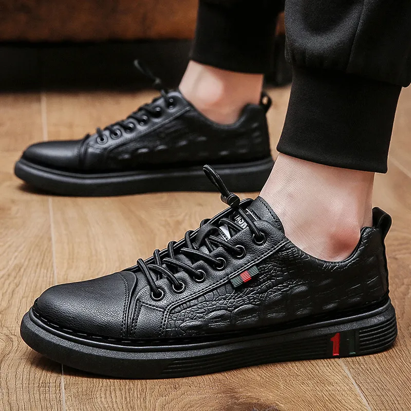 Alkalmi bőr férfi brit stílusú designer cipők rugalmas szalaggal kültéri mokaszinok tornacipők mokaszinok férfi 43cd_voghion.com