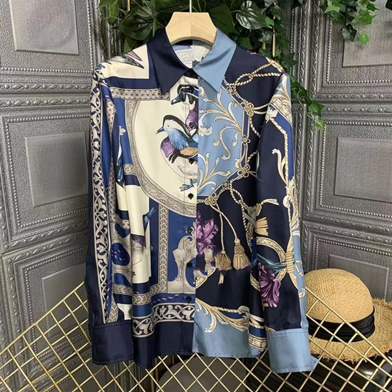 Von der Show bis zum Straßenshooting, es ist so schön ~ Bedrucktes Hemd aus Seidenimitat