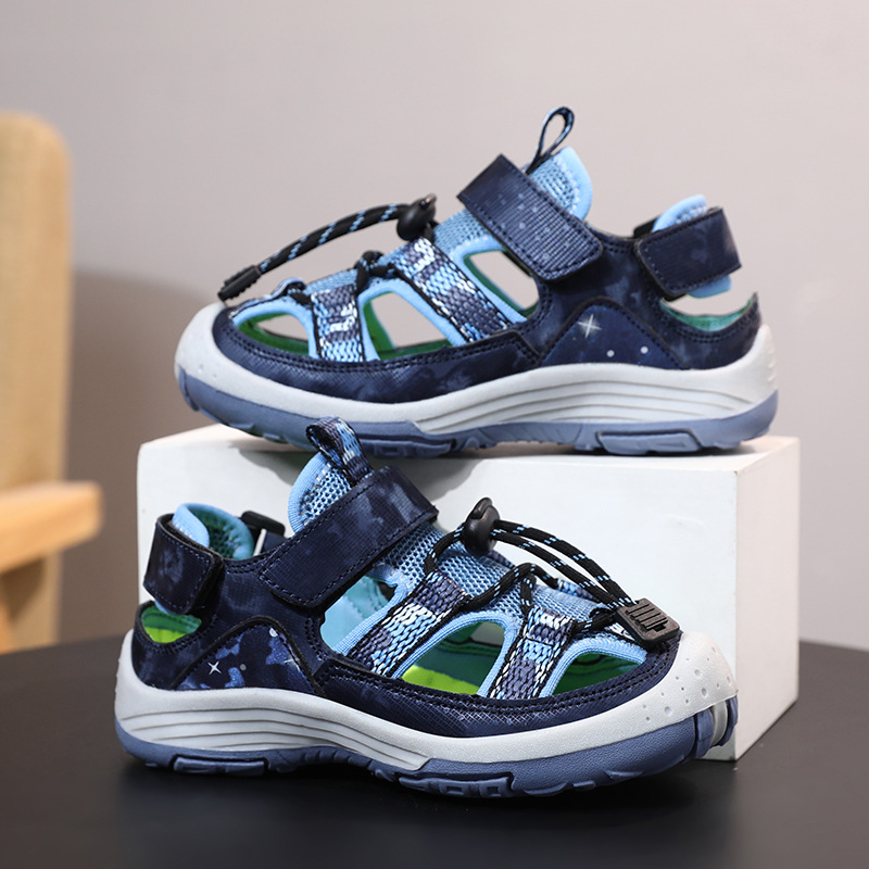 Baotou-Sandalen für Jungen 2024 Neu mit hohler, weicher Sohle, rutschfeste Kinderschuhe, Strandschuhe für Mittelschüler_voghion.com