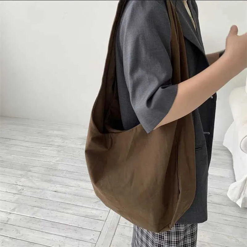 Grande borsa a tracolla retro in tela per donna stile hobo_voghion.com