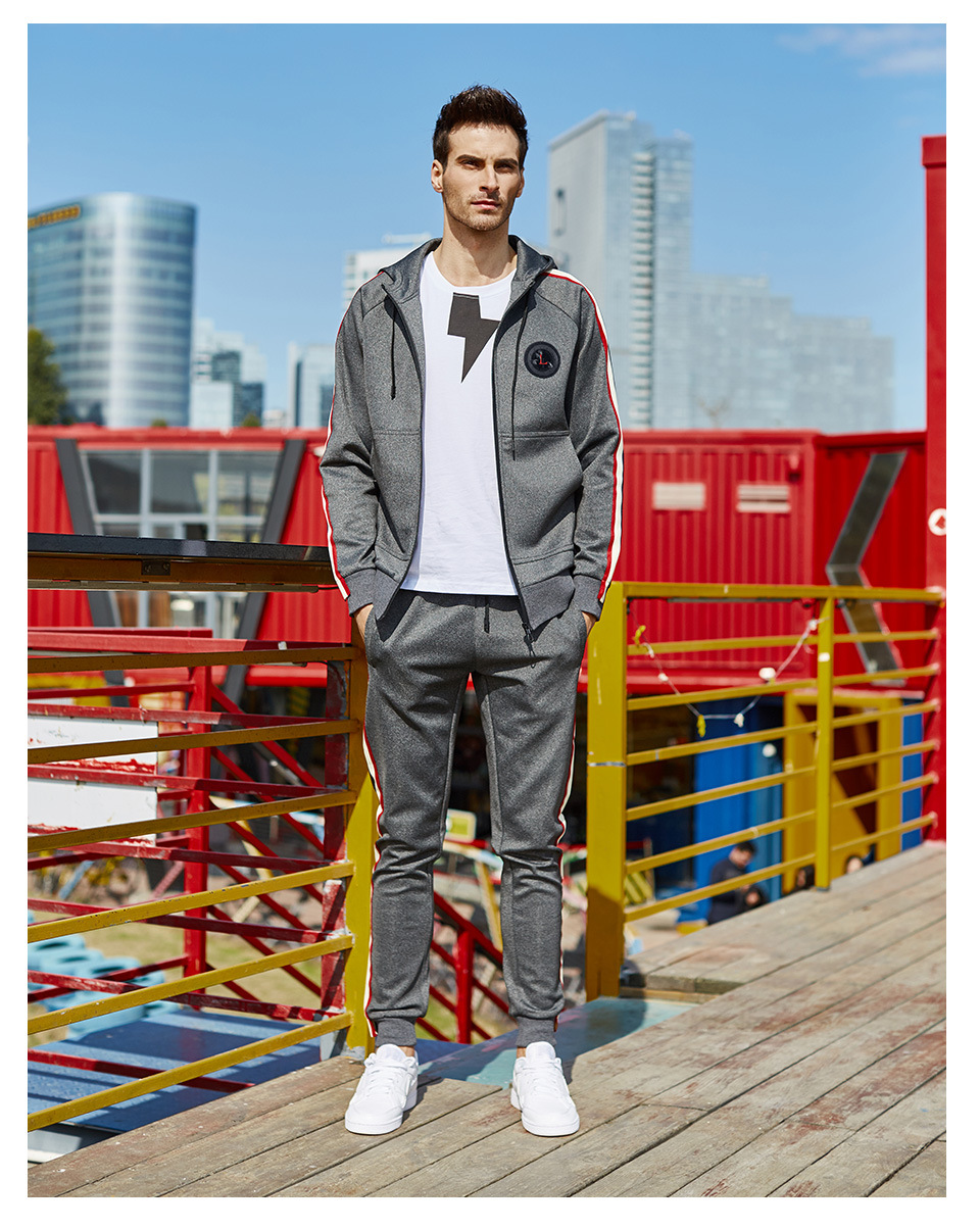 Men's Clothing Large size men's casual suit spring and autumn new trend hooded sweater suit outdoor sports_voghion.com
