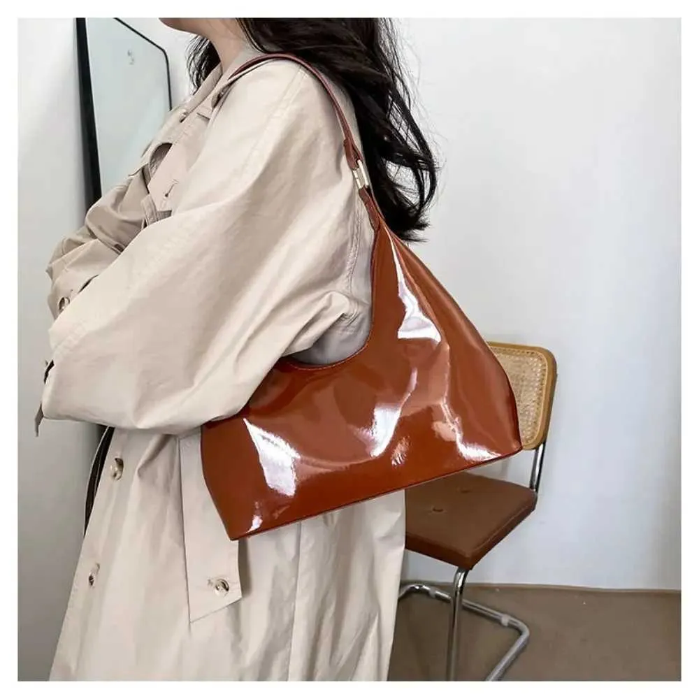 Glossy Shoulder Fashion PU Leather Solid Messenger Bag Purse WomenC241211_voghion.com