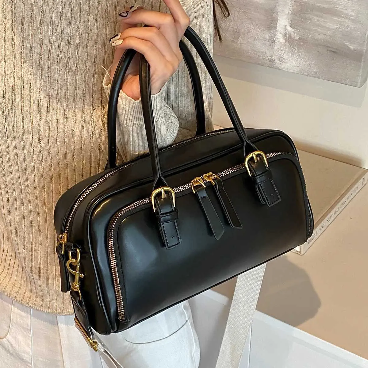 Vintage handtassen voor vrouwen, massief PU-leer, grote capaciteit, vrouwelijke forensen, brede band, crossbody-rugzakken 2024 NewC241212_voghion.com