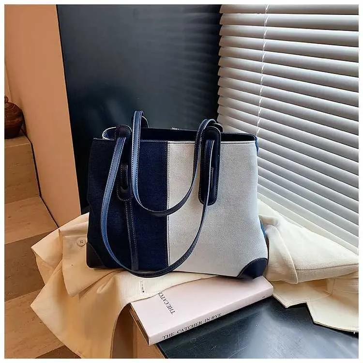 Borsa a mano in denim retrò da donna, a contrasto, con colori a contrasto, grande capacità, borsa a tracolla da viaggio, versatile, in PU, con toppa_voghion.com