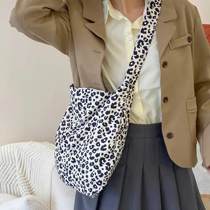 Fashion Canvas Female Handbag Tote Large Capacity Underarm Bag Vintage Leopard Pattern Shoulder Shopping Ba241128_voghion.com