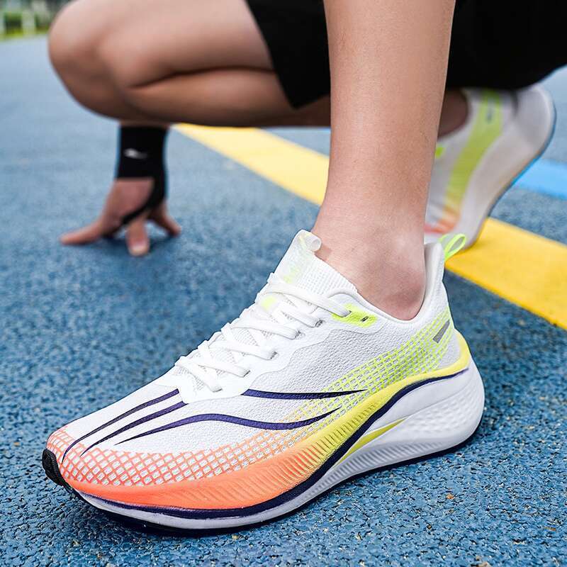 Scarpe sportive, Suono di attrito, Membrana in gomma con piastra in carbonio_voghion.com