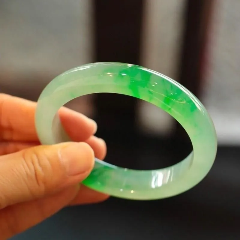 Andere Armband MyanmarJadeJadeArmbandweiblichEisYanggrünReisealtGrubegrünSchwimmblumeWachsEisHalblandschaft_voghion.com