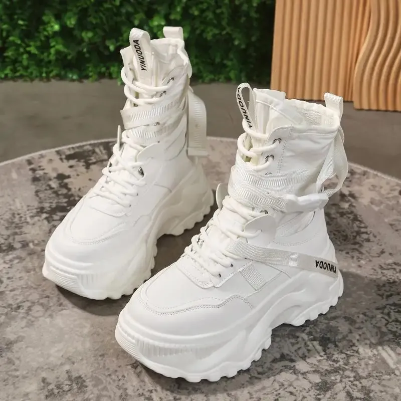 Bottines de moto blanches à plateforme épaisse pour femmes, chaussures vulcanisées à lacets et à boucle, à la mode, pour l'automne_voghion.com