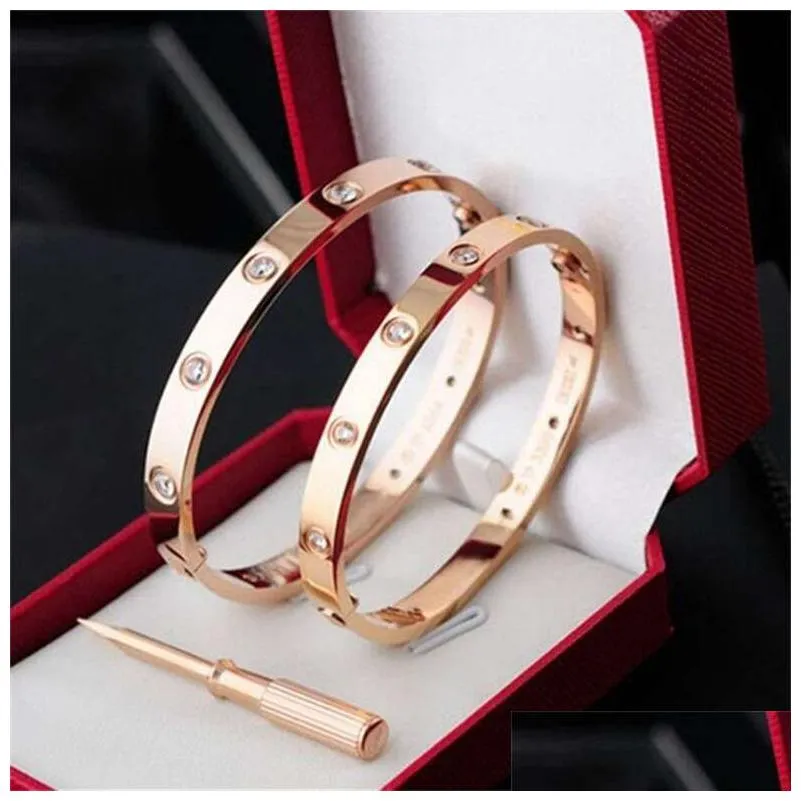 Braccialetto di alta qualità Cacciavite Amore Braccialetto Moda Unisex Braccialetto Polsino Acciaio Inossidabile Placcato Oro Gioielli Donna E_voghion.com