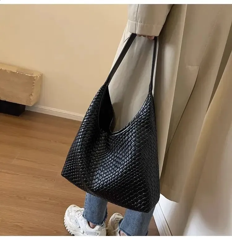 2024 The Style H7 Network Celebrity Weave Woven Carrying Borsa a tracolla grande capacità da donna alla moda retrò 240820_voghion.com