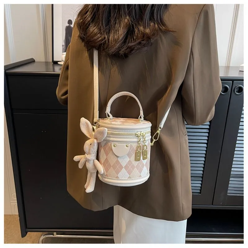 Designer Kostenloser Versand 2025 Neue Modische Eimer Premium Textur Dia Grid Schulter Umhängetasche Tasche Für Frauen_voghion.com