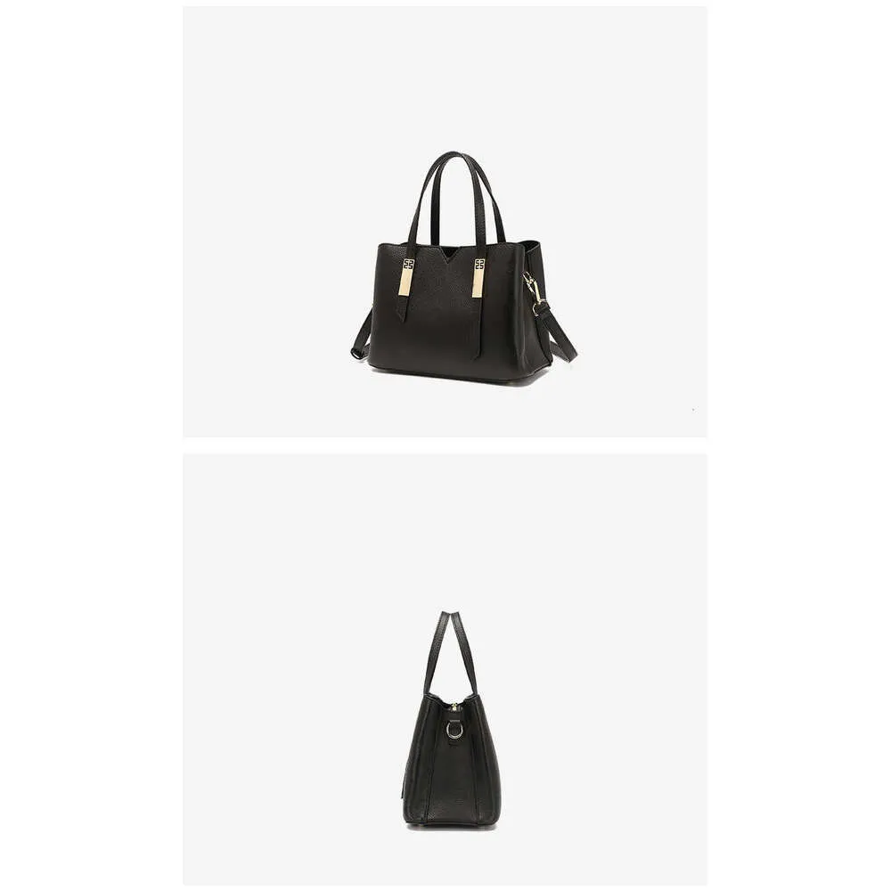 Vintage Large Leather Messenger Shoulder Bag For Women_voghion.com