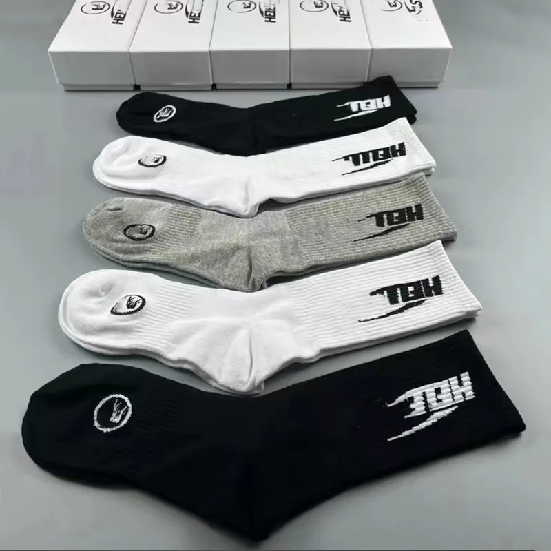 Tasarımcı H ellstar Erkek Desenli Mektup Baskılı Yüksek Kaliteli Pamuklu Ter Emici Spor Çorapları Erkek Çorapları 5 Çift Hediye Seti_voghion.com
