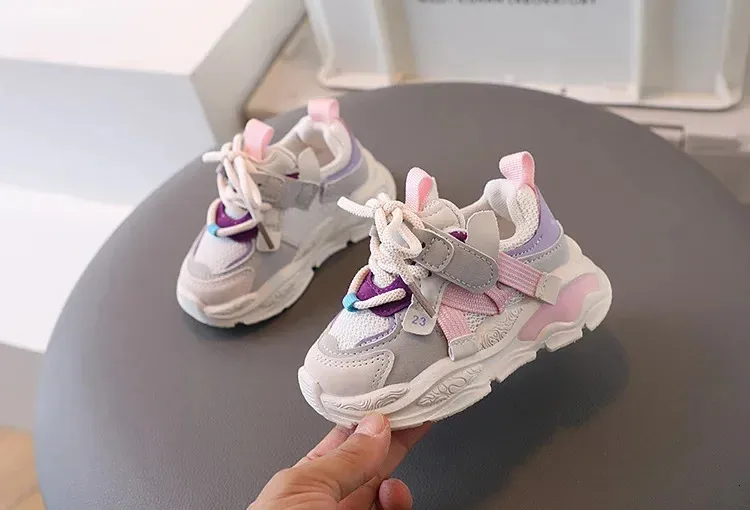 Childrens casual childrens kindergarten sports breathable air mesh shoes 240627_voghion.com
