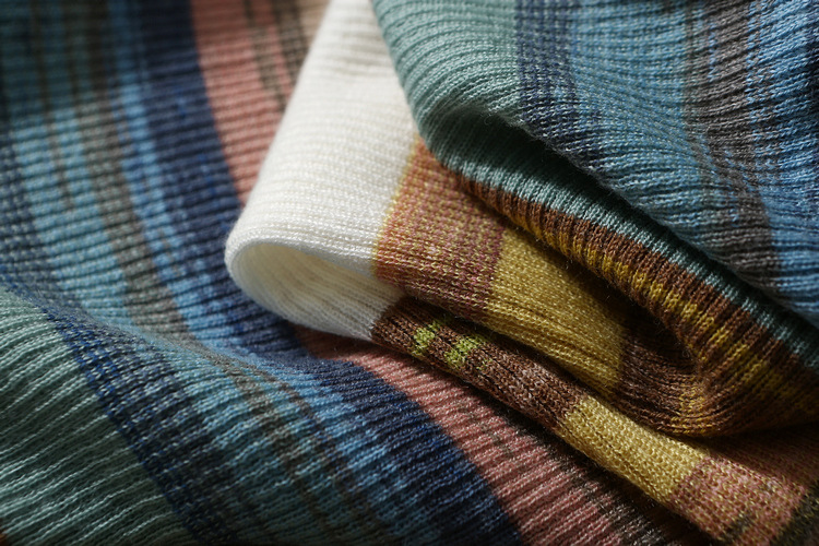 Pull en laine ultrafine pour femme, coupe cintrée, assorti avec tout, manches mi-longues, haut élastique à rayures arc-en-ciel, printemps et été_voghion.com