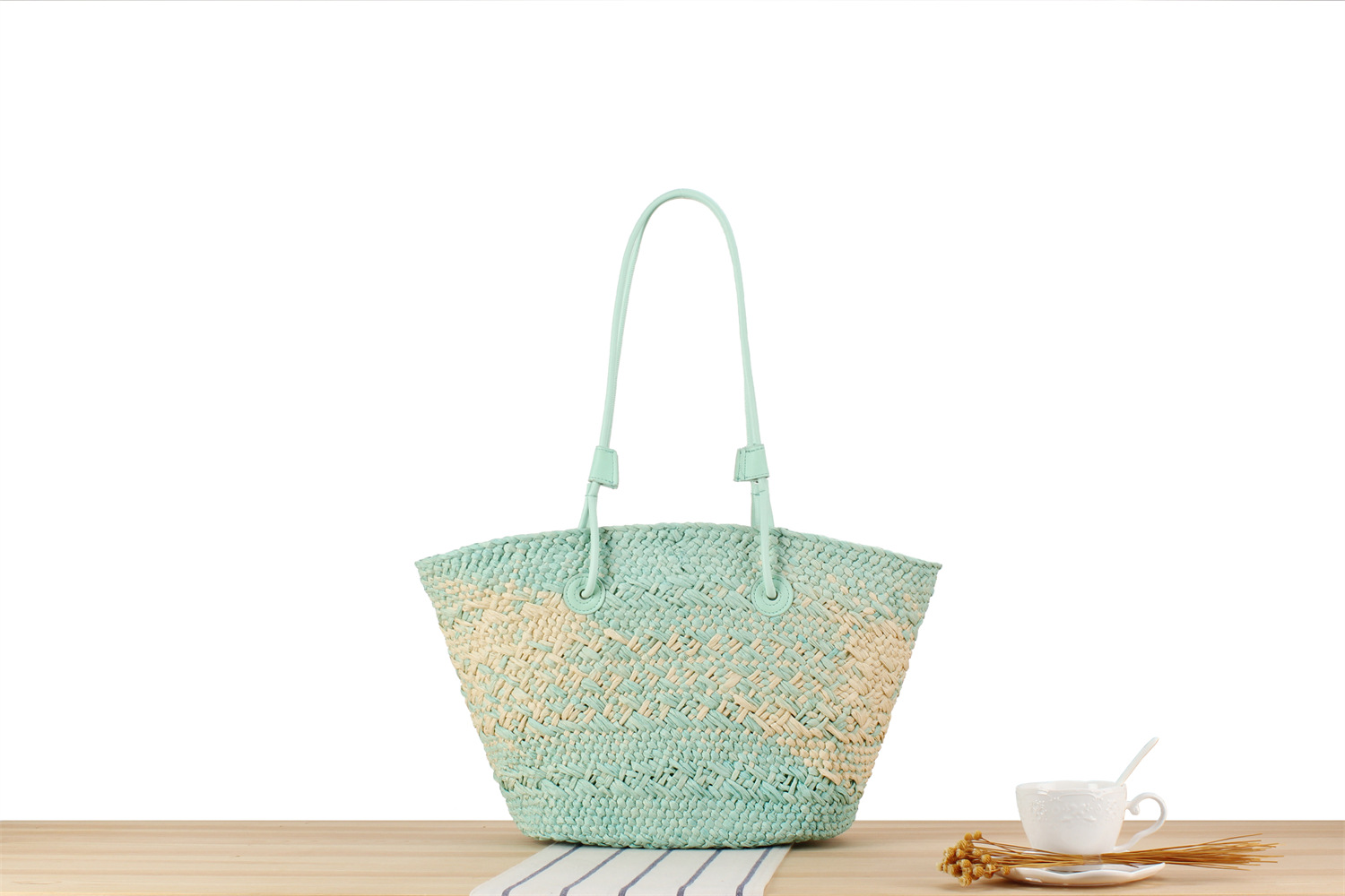 Small Fresh gradient Bluegrass Braided bag Large capacity Single Shoulder Underarm bag Hand woven Tote bag_voghion.com