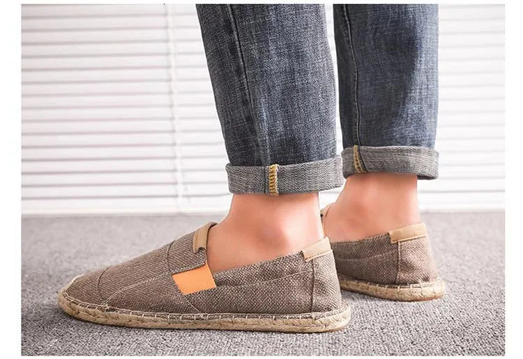 Atmungsaktive Freizeitschuhe aus Segeltuch für Herren im chinesischen Stil, weiche Slip-On-Espadrilles für Herren, Halbschuhe 240611_voghion.com